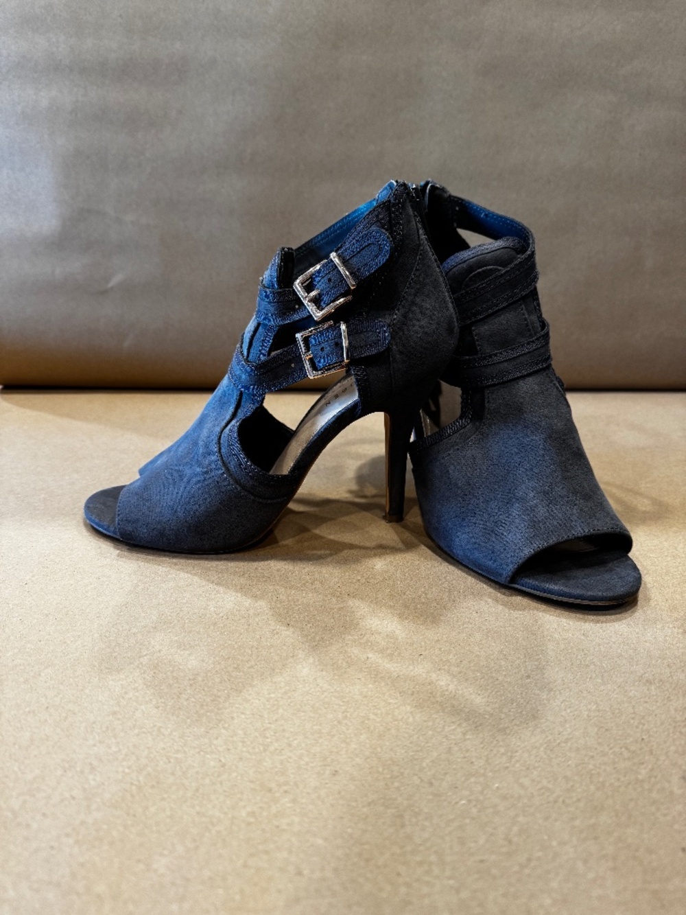 Grey 4 inch heels Size 8